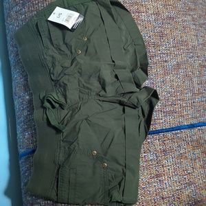 Forest green short shorts size Large